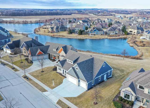 Property at 1525 Mohican Trl, Waukesha, WI 53189, 4 beds, 3.5 baths