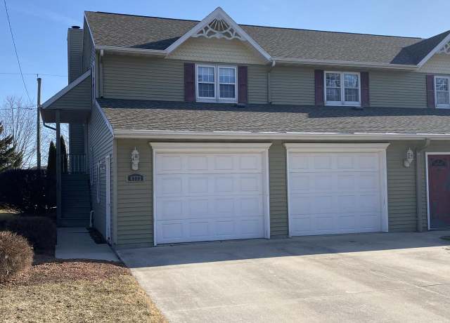 Property at 4733 Broadway St, Manitowoc, WI 54220, 3 beds, 2 baths