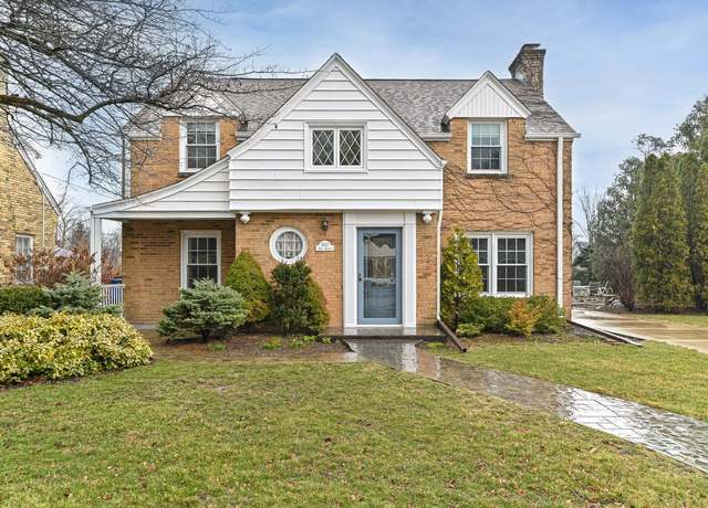 Property at 3027 Ruby Ave, Racine, WI 53402, 3 beds, 1.5 baths