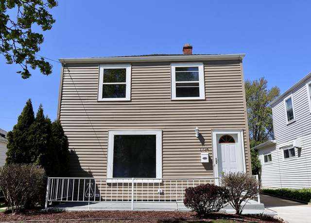 Property at 1724 E Eden Pl, Saint Francis, WI 53235, 3 beds, 1.5 baths