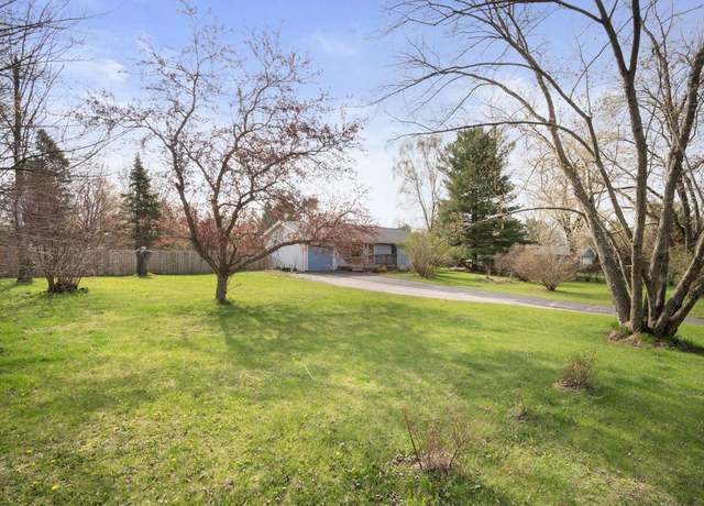 Property at W305S8026 Ellen Dr, Mukwonago, WI 53149, 3 beds, 1 bath