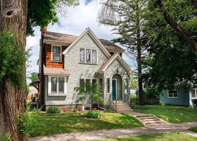 Property at 1801 Cameron Ave, La Crosse, WI 54601, 4 beds, 3 baths