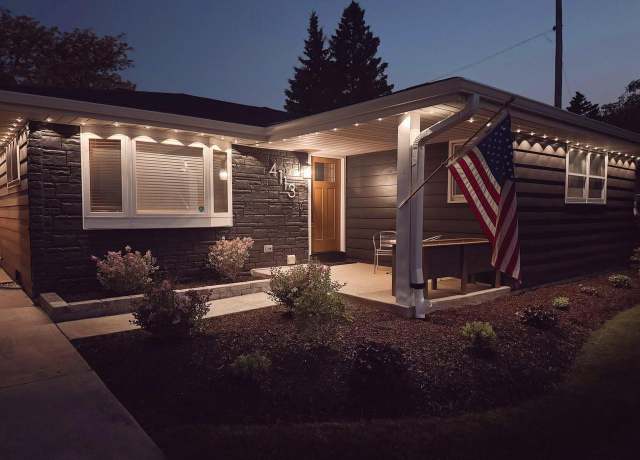 Property at 4113 88th St, Kenosha, WI 53142, 4 beds, 3.5 baths