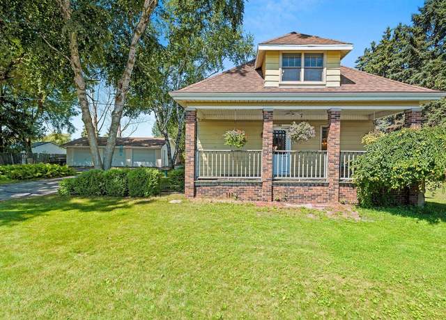 Property at 3974 S 12th St, Sheboygan, WI 53081, 3 beds, 2.5 baths