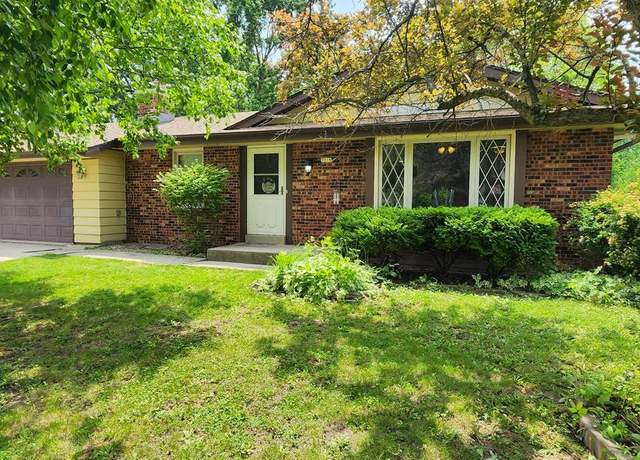 Property at 7715 S Manitowoc Ave, Oak Creek, WI 53154, 3 beds, 1.5 baths