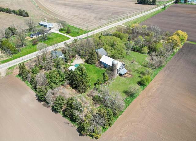 Property at W7385 County Rd W, Juneau, WI 53039, 3 beds, 2 baths