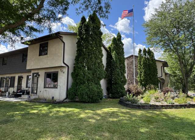 Property at 704 Cedar Dr #6, La Crescent, MN 55947, 2 beds, 1.5 baths
