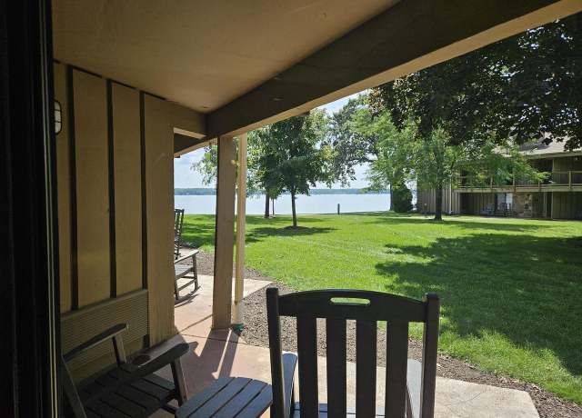 Property at 2400 E Geneva St #1406, Delavan, WI 53115, 1 bed, 1 bath