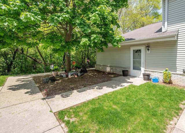 Property at 6205 S Creekside Dr #8, Cudahy, WI 53110, 2 beds, 2 baths
