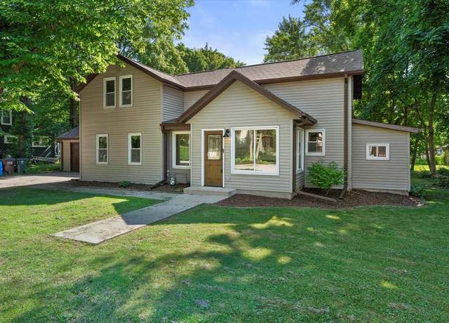 Property at 110 N Harrison St, North Prairie, WI 53153, 3 beds, 1.5 baths