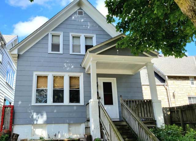 Property at 2908 N Pierce St, Milwaukee, WI 53212, 4 beds, 2 baths