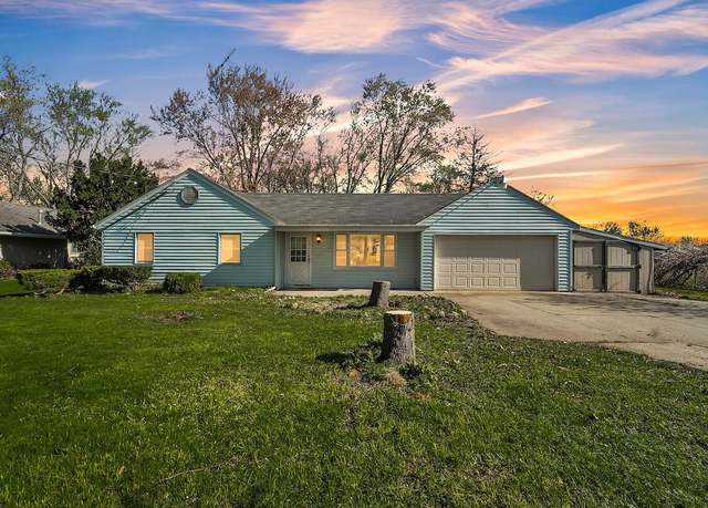 Property at 10514 38th St, Kenosha, WI 53144, 2 beds, 1 bath