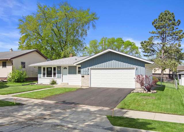 Property at 1682 Echo Ln, Racine, WI 53406, 3 beds, 1.5 baths