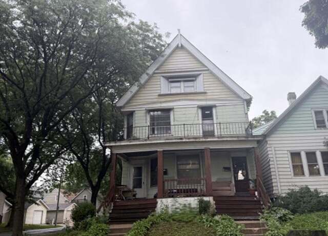 Property at 342 N 42nd St #344, Milwaukee, WI 53208, 4 beds, 2 baths