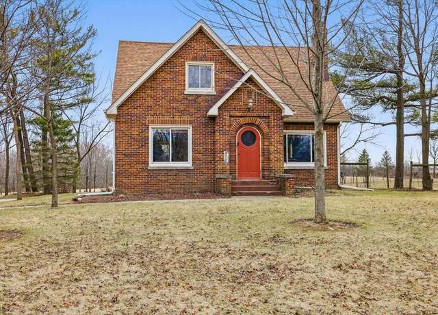 Property at 6309 12th St, Kenosha, WI 53144, 3 beds, 1.5 baths