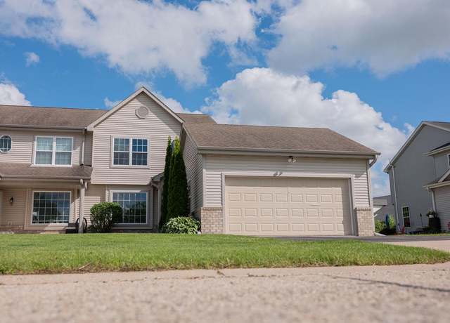 Property at 49 E Sedgemeadow St, Elkhorn, WI 53121, 3 beds, 1.5 baths