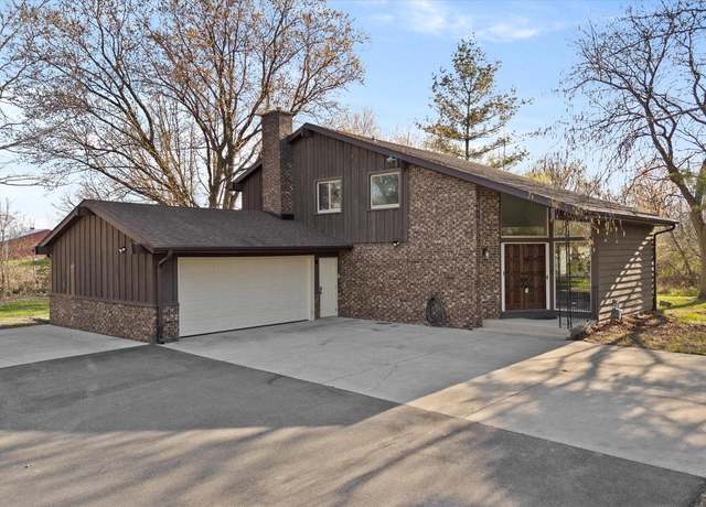 Property at 1111 Wauwatosa Rd, Cedarburg, WI 53012, 4 beds, 2 baths