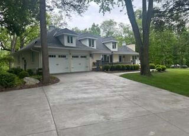 Property at W4325 Linden Trl, Lake Geneva, WI 53147, 3 beds, 3 baths