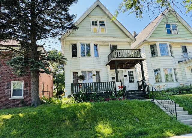Property at 2809 N Humboldt Blvd #2811, Milwaukee, WI 53212, 4 beds, 2 baths