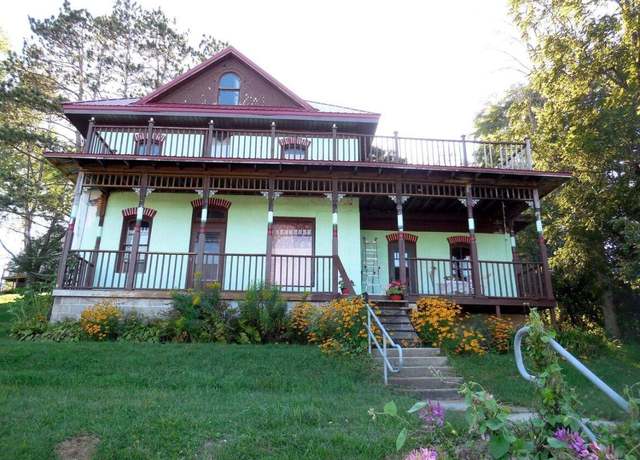 Property at 113 S Main St, Elroy, WI 53929, 4 beds, 2 baths