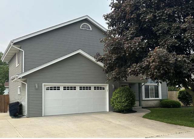 Property at 5905 80th St, Kenosha, WI 53142, 3 beds, 2.5 baths