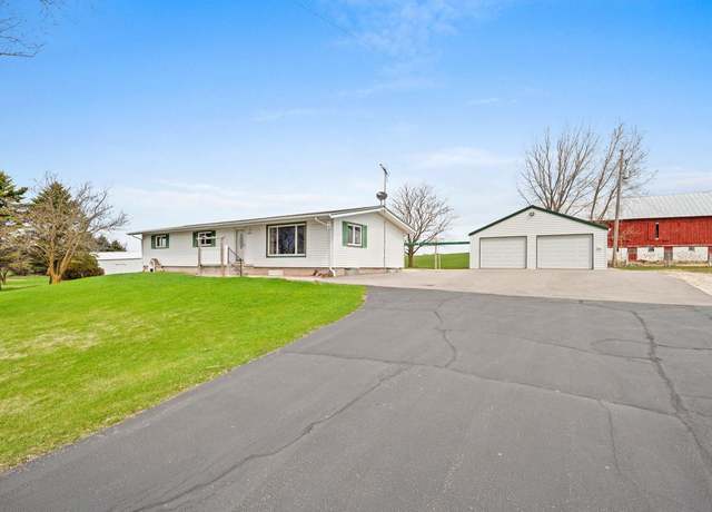 Property at 12108 Palm Grove Rd, Whitelaw, WI 54247, 4 beds, 1.5 baths