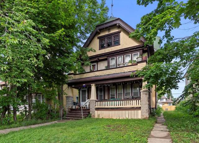 Property at 2954 N 37th St #2956, Milwaukee, WI 53210, 4 beds, 2 baths