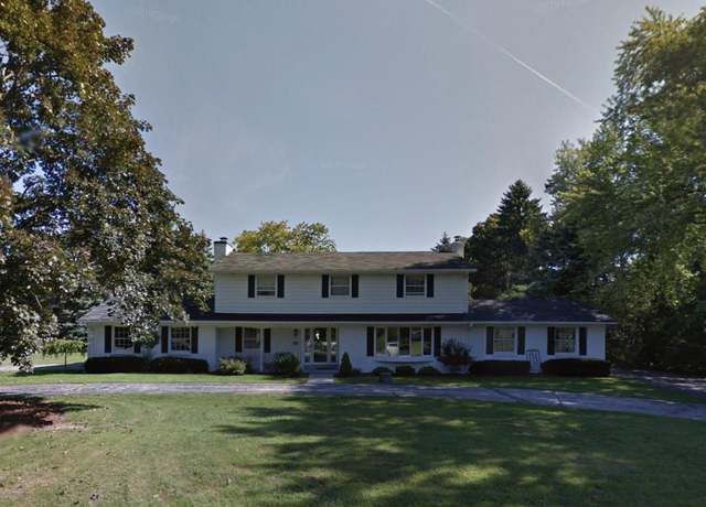 Property at 15630 Kata Dr, Elm Grove, WI 53122, 4 beds, 2.5 baths