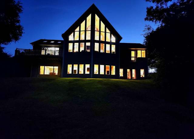 Property at N7182 Mccabe Rd, Elkhorn, WI 53121, 5 beds, 4 baths