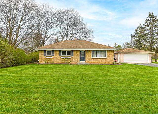 Property at 4690 S 114th St, Greenfield, WI 53228, 3 beds, 1 bath