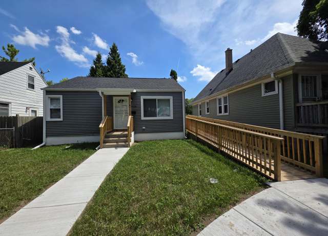 Property at 4928 N 27th St, Milwaukee, WI 53209, 2 beds, 1 bath