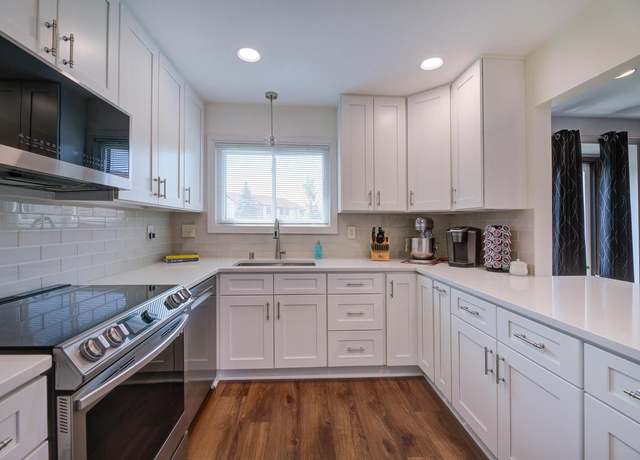 Property at 3947 W College Ave, Milwaukee, WI 53221, 2 beds, 1.5 baths
