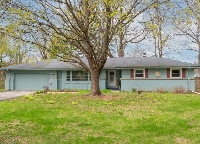 Property at 2685 Forest View Ct, Brookfield, WI 53005, 3 beds, 1.5 baths