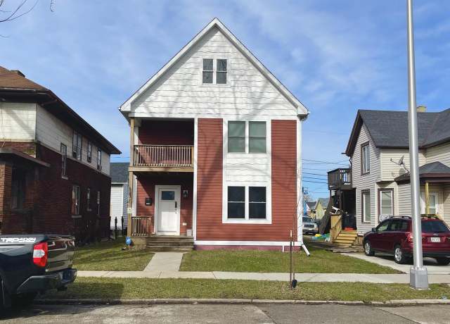 Property at 1538 Packard Ave, Racine, WI 53403, 3 beds, 2 baths
