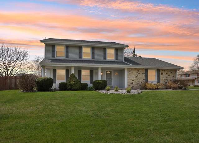 Property at 4435 S Regal Manor Dr, New Berlin, WI 53151, 3 beds, 2.5 baths