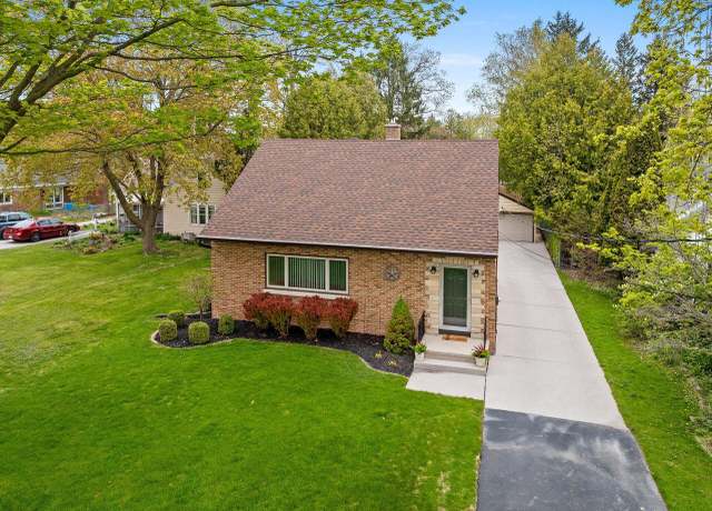 Property at 3706 Michigan Ave, Manitowoc, WI 54220, 4 beds, 2.5 baths