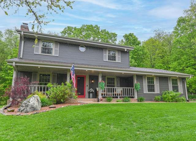 Property at 5458 Cascade Dr, West Bend, WI 53095, 3 beds, 2.5 baths