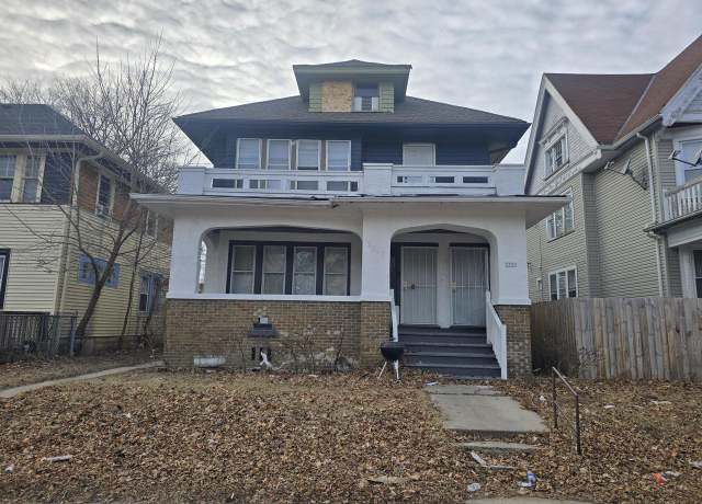 Property at 2523 N 45th St #2525, Milwaukee, WI 53210, 4 beds, 2 baths