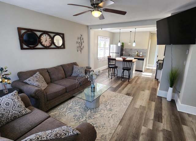 Property at 3644 E Carpenter Ave, Cudahy, WI 53110, 3 beds, 3 baths