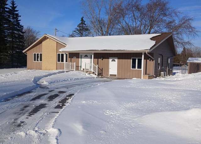 Property at 1501 N Rapids Rd, Manitowoc, WI 54220, 3 beds, 2 baths