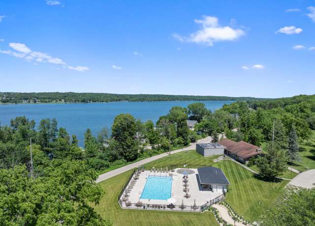 Property at 93 Red Chimney Rd #05, Lake Geneva, WI 53147, 1 bed, 1 bath