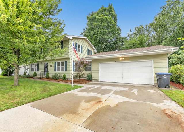 Property at 1206 E Lieg Ave, Shawano, WI 54166, 4 beds, 1.5 baths