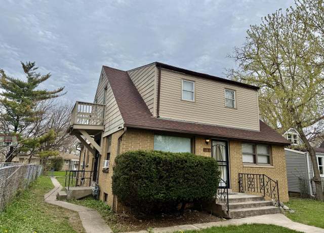 Property at 4416 N 62nd St, Milwaukee, WI 53218, 3 beds, 2 baths
