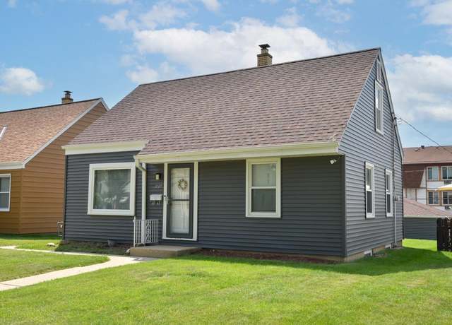 Property at 3137 S 19th St, Milwaukee, WI 53215, 3 beds, 1 bath