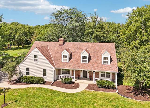 Property at 315 Bark River Ct, Delafield, WI 53018, 4 beds, 2.5 baths