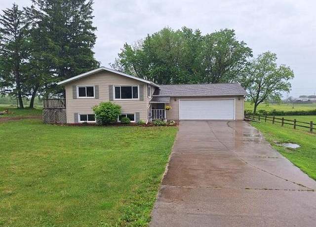 Property at 810 Railroad Ave, Viroqua, WI 54665, 3 beds, 1.5 baths
