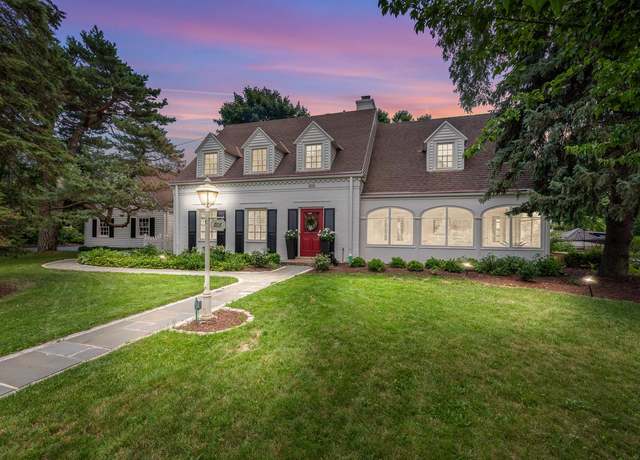Property at 805 E Green Tree Rd, Fox Point, WI 53217, 3 beds, 2.5 baths