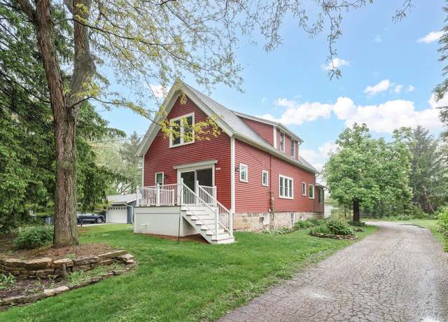 Property at 10021 W Ridge Rd, Hales Corners, WI 53130, 3 beds, 1.5 baths