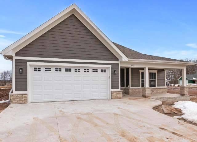 Property at 1327 Wolf Run, Manitowoc, WI 54220, 3 beds, 2 baths