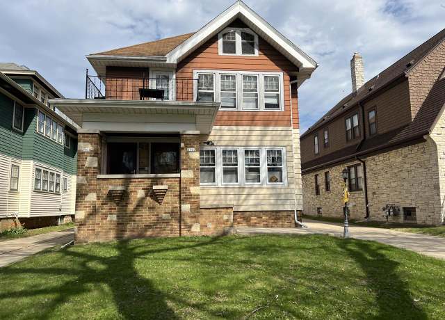 Property at 2562 N 68th St #2564, Wauwatosa, WI 53213, 4 beds, 2 baths